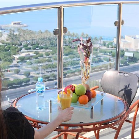 Hotel Le Royal Corniche Salmiya Esterno foto