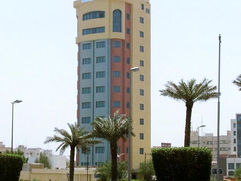 Hotel Le Royal Corniche Salmiya Esterno foto